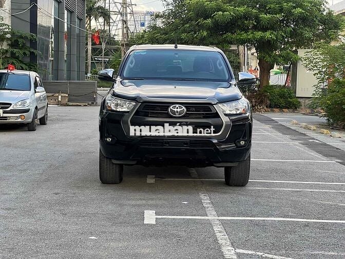 Toyota Hilux 2021 2.4E 4x2 AT - 630000 km