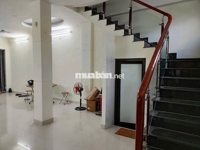 Nhà mặt tiền, 2 tầng, 2 phòng ngủ, Nguyễn Lộ Trạch, Hòa Cường Nam