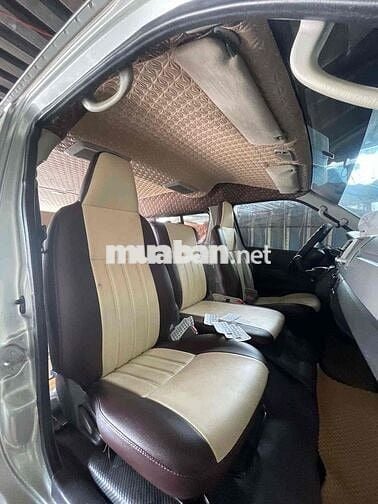 Toyota Hiace 2009 - 200000 km