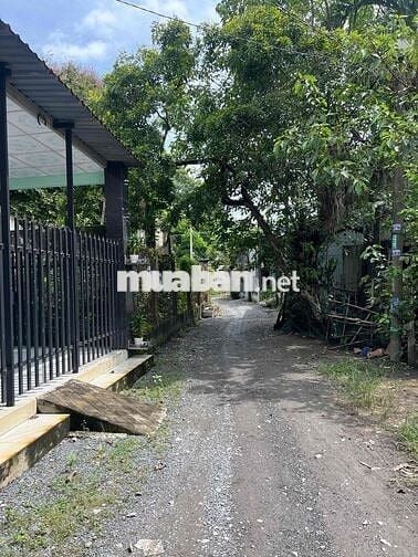 NHÀ RẺ GIÁ 2,65 TỶ ĐƯỜNG LÊ THỊ HỒNG GẤM VỚI SONG HÀNH QL22 DT 100m2