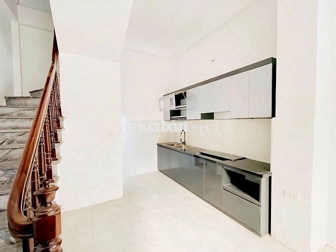 Em  cần bán nhà P Cầu Am, HĐ 40m 5T, Mặt Ngõ, Gần Ô Tô, Giá Nhỉnh 7 Tỷ