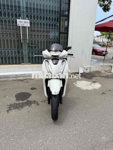 sh 128. phanh abs. nguyên rin xe chất