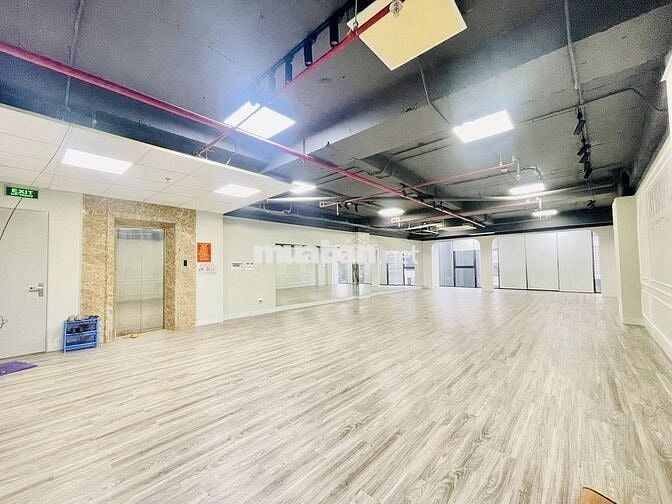 BQL CHO THUÊ VĂN PHÒNG TẠI TÒA BULIDING MẶT PHỐ TRƯƠNG CÔNG GIAI 205M2