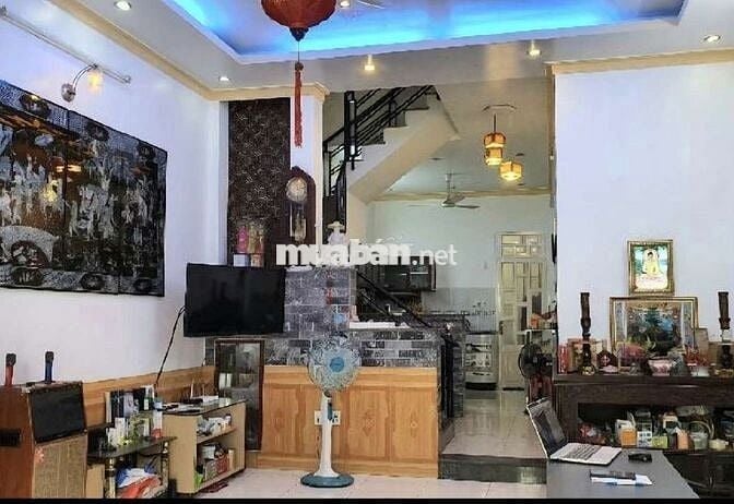 Nhà 90 m2, Hẻm XT ra đường Bình Trị Đông, 2 Tầng 4PN,2WC, giá 6x Tỷ.