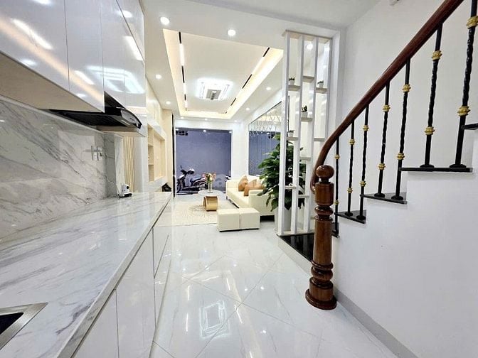 Bán nhà Phố Đại La - Hai Bà Trưng, ngõ rộng, gần phố, 30m2 x 4T, 7 tỷ