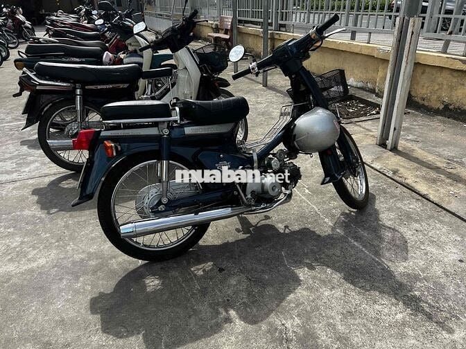 Xe cub dọn mới hàng đẹp ít đi, đời 1983 chính chủ