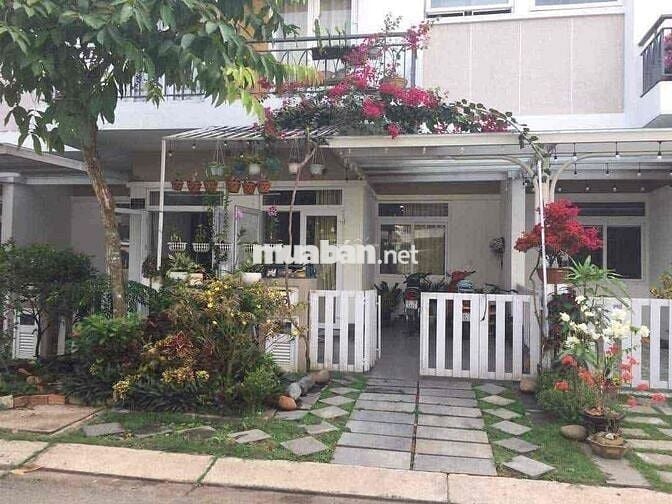 Chính Chủ Cần Bán Gấp- Biệt Thự - Sổ Sẵn