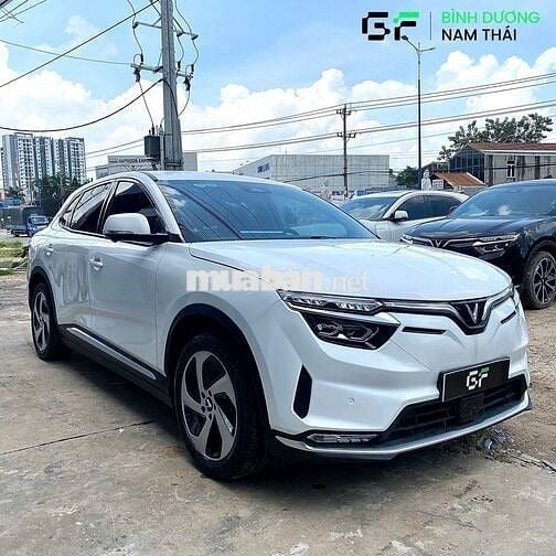 VINFAST VF8 ECO 2022 MÀU TRẮNG