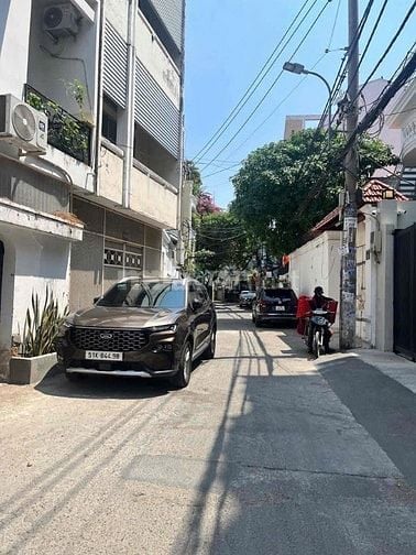 CHỈ 4.2 TỶ SỞ HỮU NHÀ BÌNH THẠNH NGAY NGUYỄN VĂN ĐẬU P11 SHR HẺM 5M