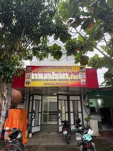 CHO THUÊ NHÀ ĐỐI DIỆN TRƯỜNG HỌC THUẬN TIỆN KINH DOANH