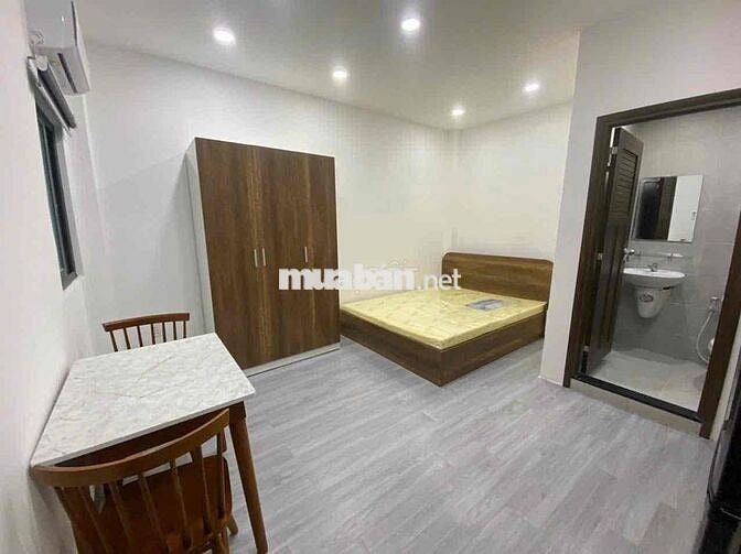 CHO THUÊ PHÒNG MẶT TIỀN ĐƯỜNG VĨNH HỘI - TRUNG TÂM Q4 - FREE XE