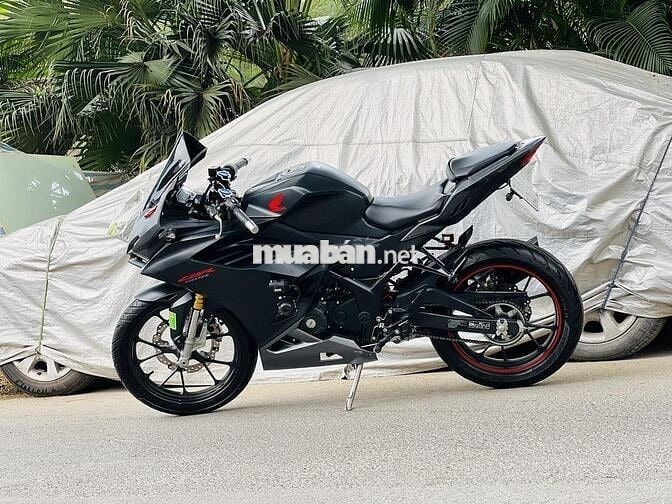 CBR 150 abs  2022