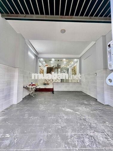 Nhà Mới Sạch Sẻ DT 5x20 1Trệt 2Lầu 4Pn 3Wc Sân Rộng Đậu Ôtô 7 Chổ