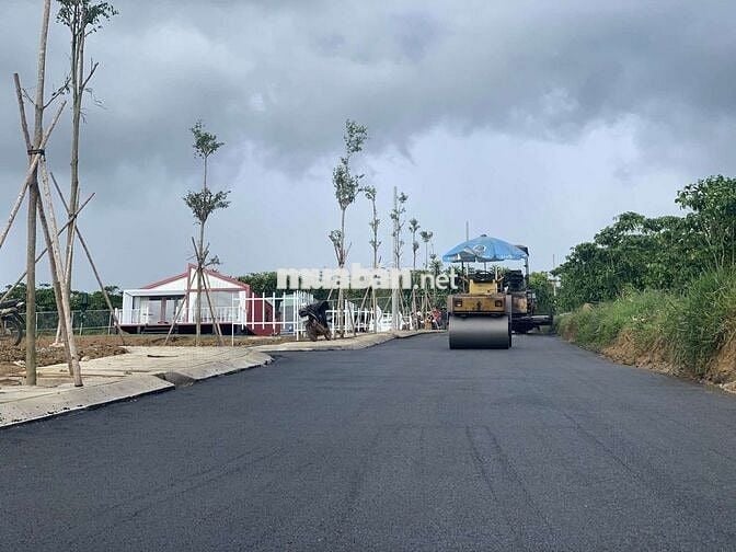 CẦN TIỀN GẤP BÁN GẤP LÔ ĐẤT 2 MẶT TIỀN ĐƯỜNG NHÀ NƯỚC