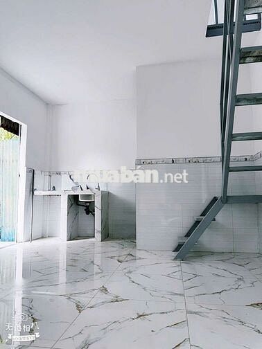 BÁN NHÀ MỚI ĐẸP 18M2 CÓ LẦU HẺM TO C11 PHẠM HÙNG GẦN TRUNG SƠN