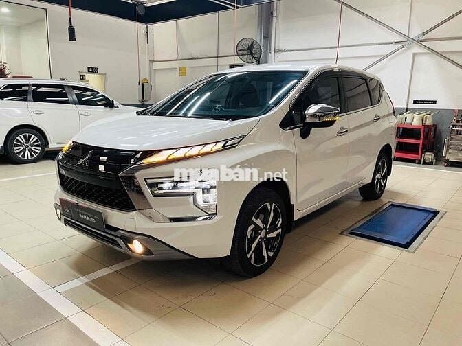 Mitsubishi Xpander 2024 Premium trắng - 24000 km