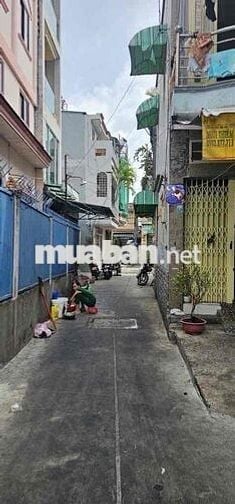 Nhà rẻ 32m2 chỉ hơn 2 đồng, Quận 6 giáp Q5