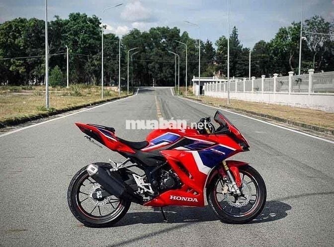 HONDA CBR150r BẢN ĐẶC BIỆT THỂ THAO