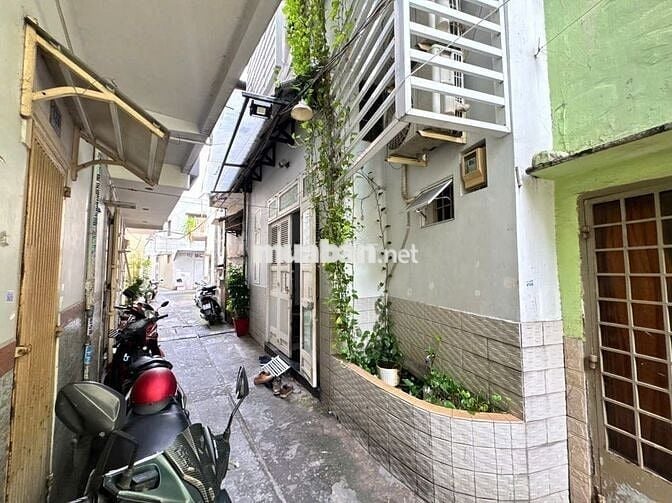 Cần tiền bán gấp cách mt 1 can hẻm thông
