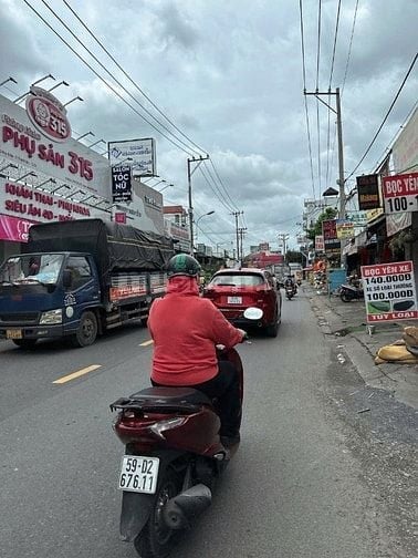 Bán KHO xưởng đường 10m Hà Huy Giáp ngang 15.5m 605m2 gần cầu PL 20 tỷ
