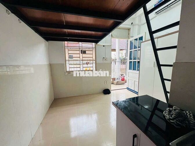 CHO THUÊ PHÒNG BAN CÔNG HVHK - NHÀ GA T3 - ETOWN - CỘNG HOÀ