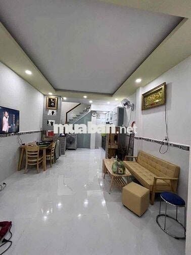Cho thuê nhà mới đẹp ,2 tang 2PN full NT, Ngô Quyền Quận 10, 12tr/th