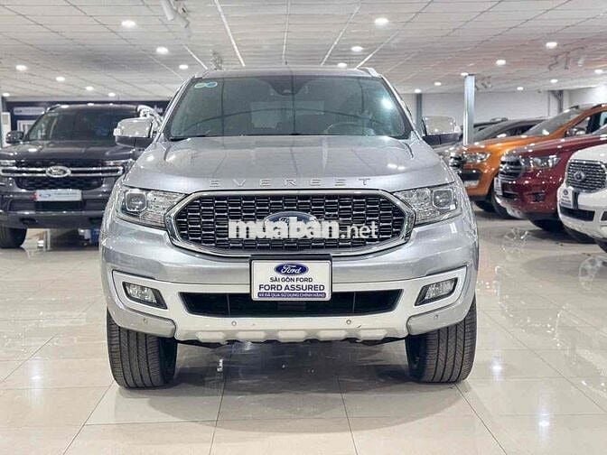 EVEREST TITA 4x4 2021 XE HÃNG GIÁ ƯU ĐÃI
