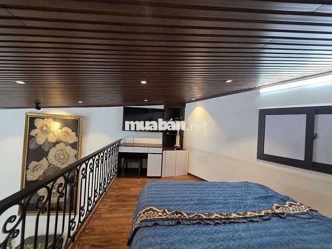 Cho thuê căn hộ 1 ngủ gác mái . Ngõ 445/17 Lạc Long Quân .Tây Hồ