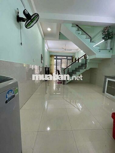 NHÀ SẠCH SẼ THOÁNG MÁT, TRỆT LẦU, 2PN, 2WC, GẦN GÒ VẤP