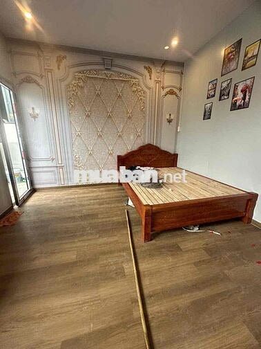 phòng full nội thất đang hoàn thiện mới