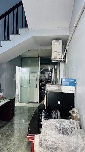 SIÊU PHẨM NGỌC HỒI KINH DOANH SẦM UẤT, SÁT BẾN XE NƯỚC NGẦM