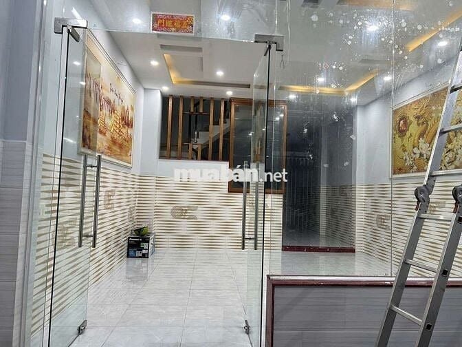 NHÀ ĐẸP MỚI KENG GẦN NGÃ TƯ GA, 5*20, TRỆT, 2 LẦU, 4PN, SÂN XE HƠI
