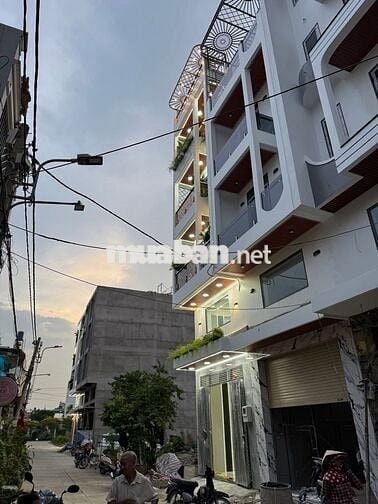 Bán nhà giá 9tỷ590 HXH 8m Võ Văn Tần,Phường 6,Quận 3,90m2,4PN,3WC,SHR