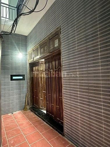 Bán nhà ngõ 82 Kim Mã; Diện tích: 21m; 3 tầng; Mặt tiền: 6.4m