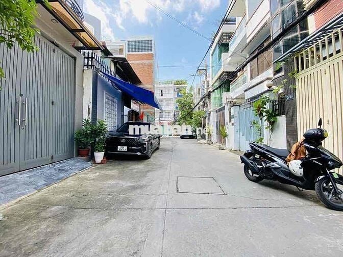 Bán Nhà Hẻm Xe Hơi Kế Bên ĐH Hutech