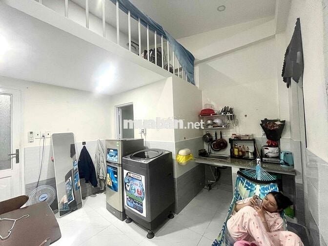 PHÒNG TRỌ BAN CÔNG RIÊNG GIÁ RẺ SẲN MÁY LẠNH- MỚI XÂY- FREE XE ĐẸP