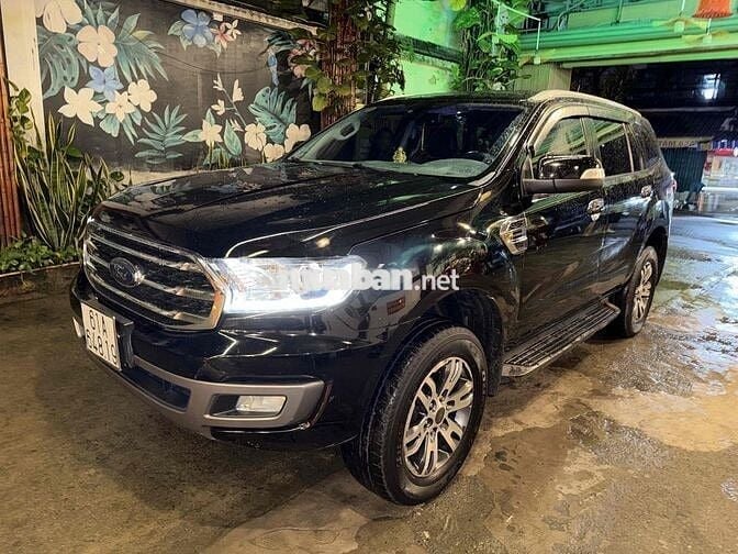 Ford Everest 2019 Trend 2.0L  AT 4x2 - 90000 km