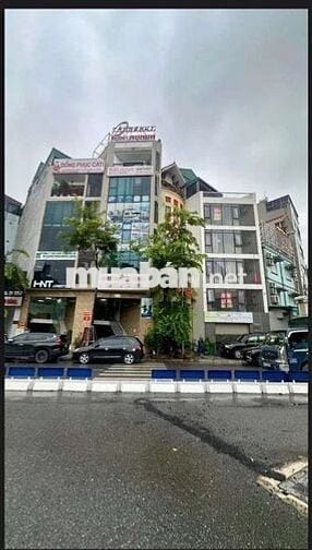 Tôi cần bán nhà mặt phố Phạm Văn Đồng 6tầng thang máy.