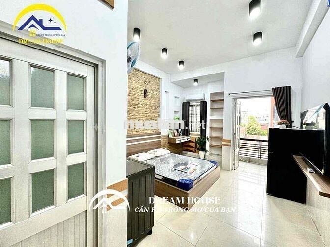 STUDIO BAN CÔNG-FULL NỘI THẤT-MÁY GIẶT RIENG- NGAY TÂN SƠN NHÌ.TÂN PHÚ