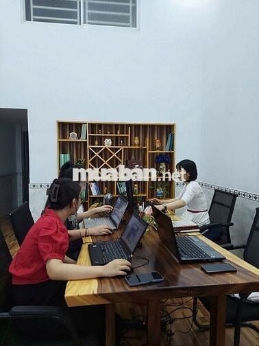 Cho thuê nhà 70m2, 2 phòng ngủ, 2 nhà vệ sinh, điện nước chính chủ