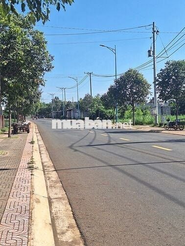 CHÍNH CHỦ KẸT TIỀN GỬI BÁN LÔ ĐẤT MẶT TIỀN ĐƯỜNG LÊ DUẨN 132M2/2TY050
