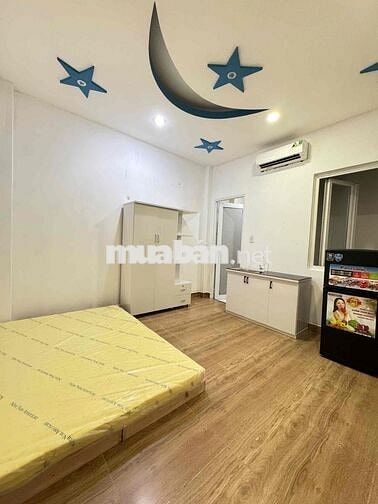Nguyễn xí 4tr8 full nt,trống sẵn,có cửa sổ siêu thoáng mát ib 09286045
