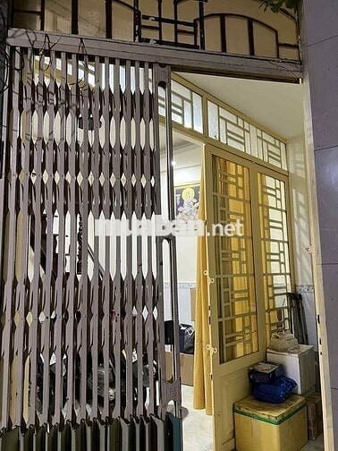 NHÀ HẺM 2 tầng, 31m2, cách Tôn Đản 50m, chính chủ