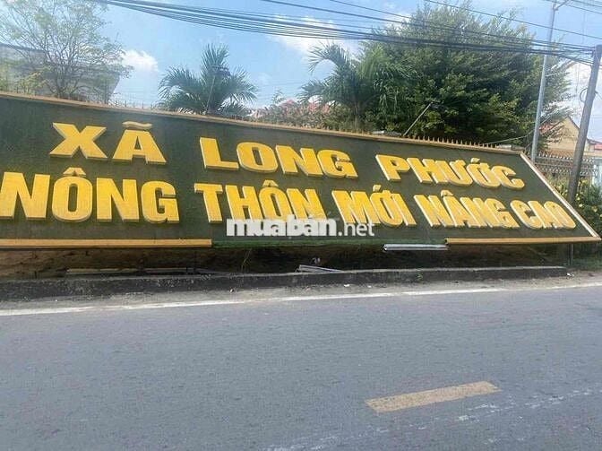 NỀN THỔ CẤT NHÀ GIÁ BÁN GẤP CẠNH UỶ BAN LONG PHƯỚC