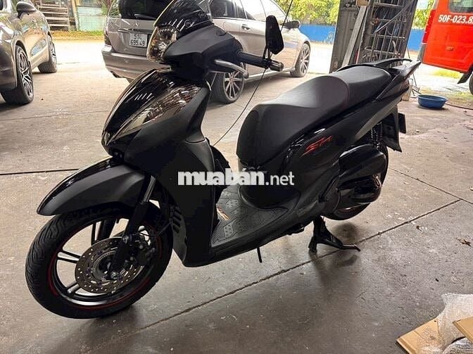 2020 SH 300i nhập Í, bảng chữ T