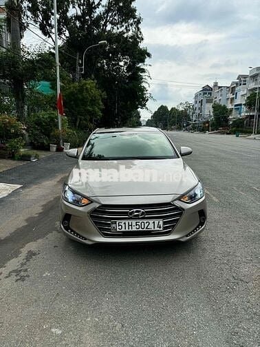 Hyundai Elantra 2019 1.6AT - 80000 km