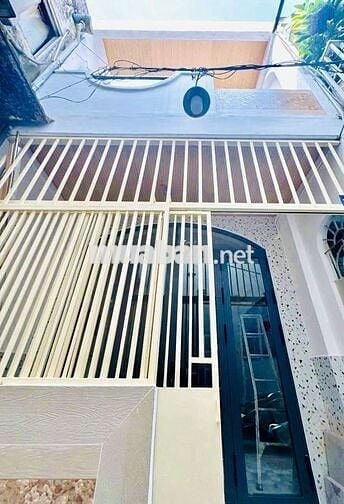 52/8 Duy Tân cách HXH 15m - DT đất 38m2, 3.6 x 12 - 3 tầng chỉ 5 tỷ