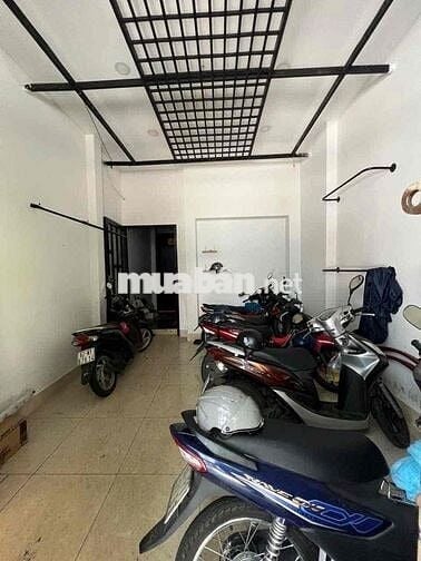 Cho thuê nhà nguyên căn Bàu Cát 8 trệt 3 lầu
