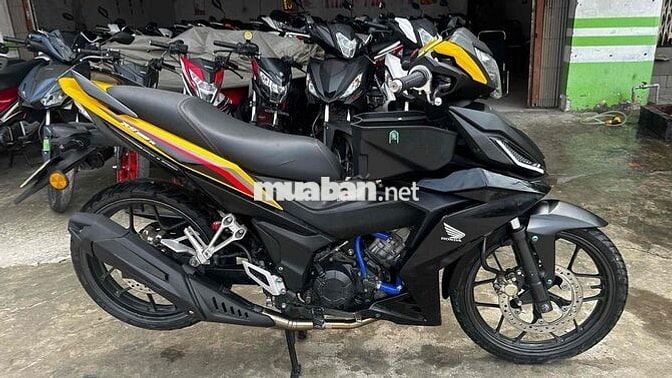 Honda Winner 150 vàng đen 2017 ( hỗ trợ góp )