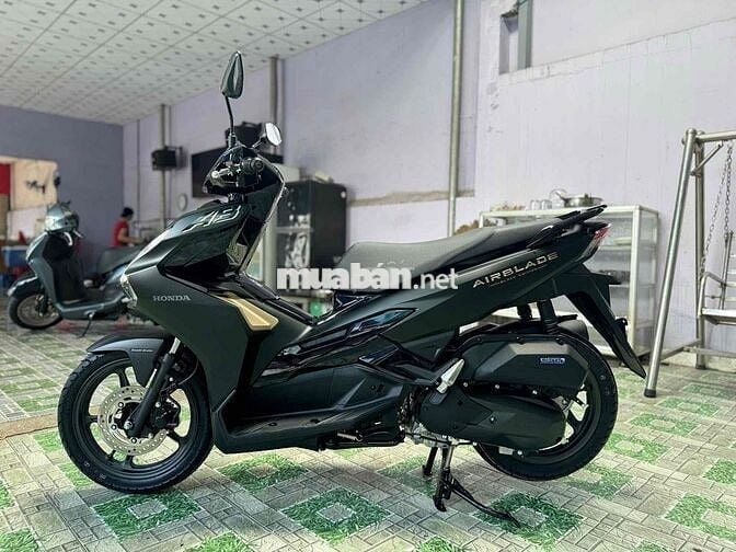 AB 125 Đen Đặc Biệt 2025 odo 38km Mới 99%